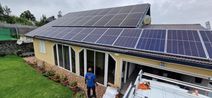 Entretien panneaux photovoltaïques La Réunion